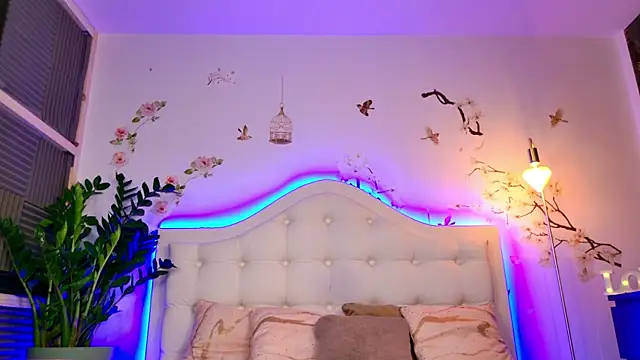 Živý XXX chat TinyBlair