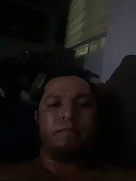 HOTB0Y18's Webcam Show