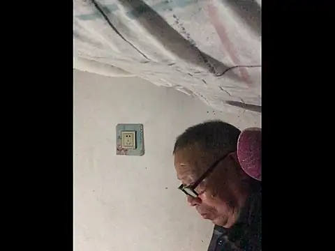 yaocaobi8 Show Webcam