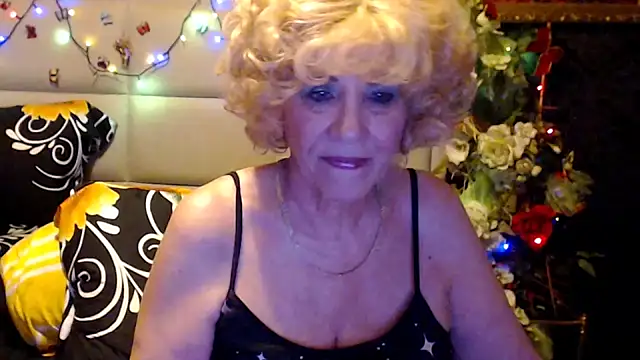 Онлайн чат XXX HappyWomanOn