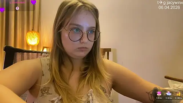 แชท XXX สดของ JacyWinslat