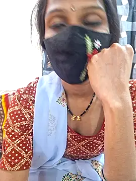 Show modela Desi_Sayli_Bhabhi na web-kameri