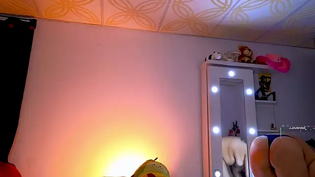 Piafisher_2's Live XXX Chat