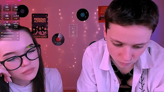 emi_fade Chat XXX live