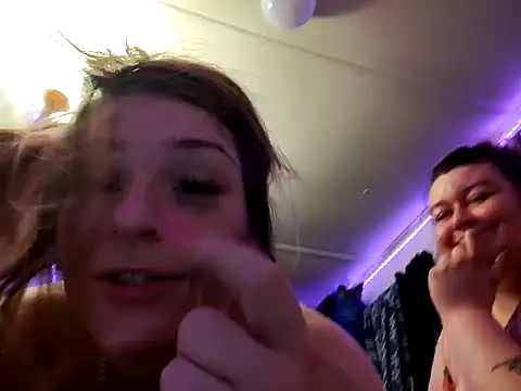 xKittyMeowz Chat XXX live