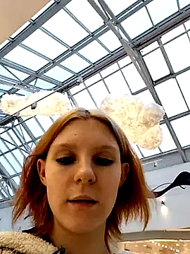 NinaParrin Webbikameraesitys