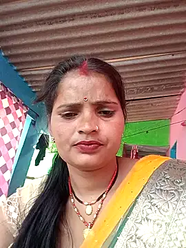 Rubi12AのライブXXXチャット