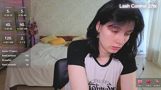 JulisSweet live XXX chat