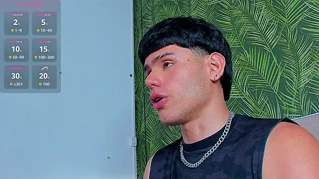 Nathaniel_Park Show in webcam