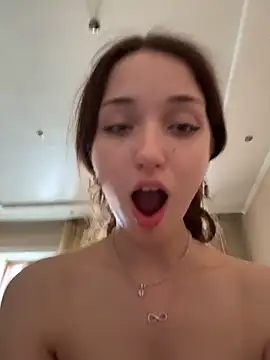 DollyTall Chat XXX in diretta