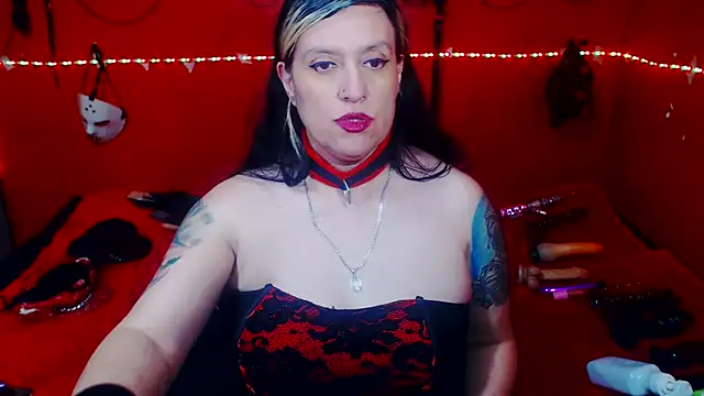 Chatroom XXX en direct de MATURE_Randy