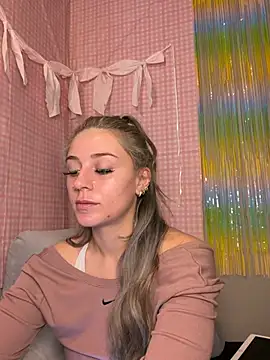 SalemAlexiss Show in webcam