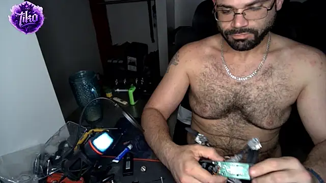 Chatroom XXX en direct de Zander823