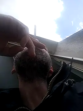 Andrzej-M 网络视讯表演