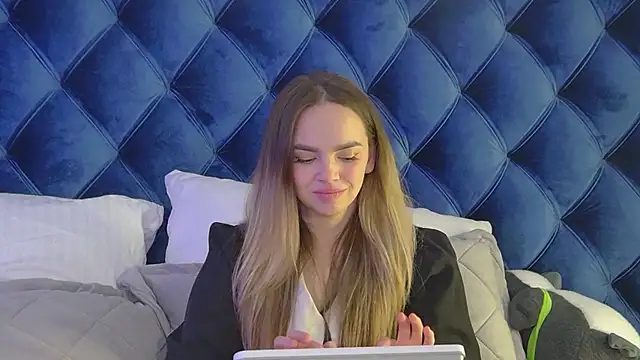 AnitaVenture's Live XXX Chat