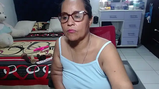 pervert_mommy_: онлайн-секс-чат