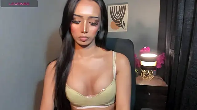 xUrGoddess_islaCumsAlotx Webcamshow