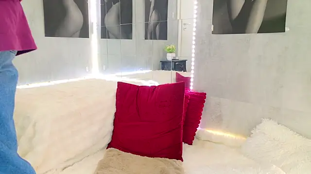 celia_chanel: онлайн-секс-чат