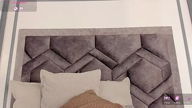 Онлайн чат XXX TahliaMoreau