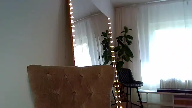 Ms-Lust1-'s Live XXX Chat