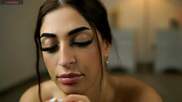 KassidyVibe: онлайн-секс-чат