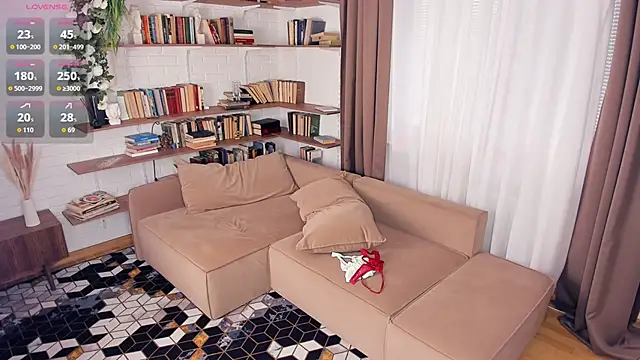 InesPiek লাইভ XXX চ্যাট