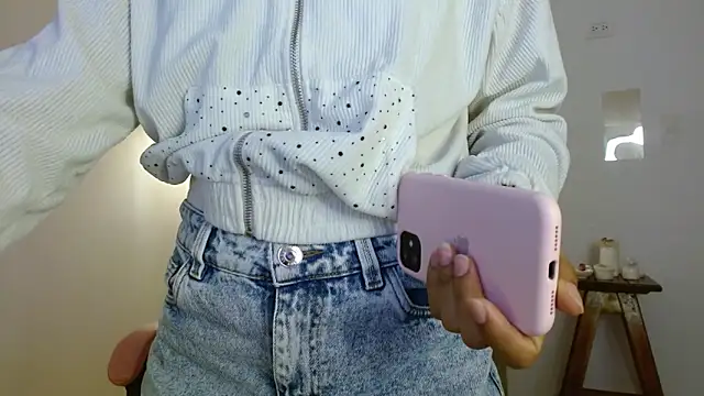 DreamsAnnaのライブXXXチャット