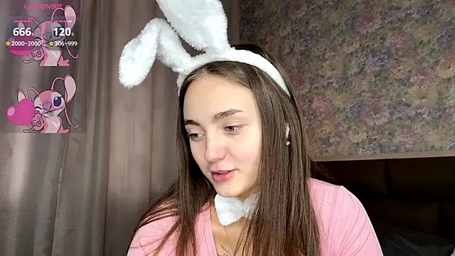 LoraDavi live XXX chat