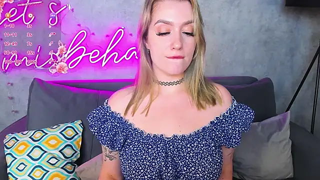 Viickie_Nelsson's Live XXX Chat