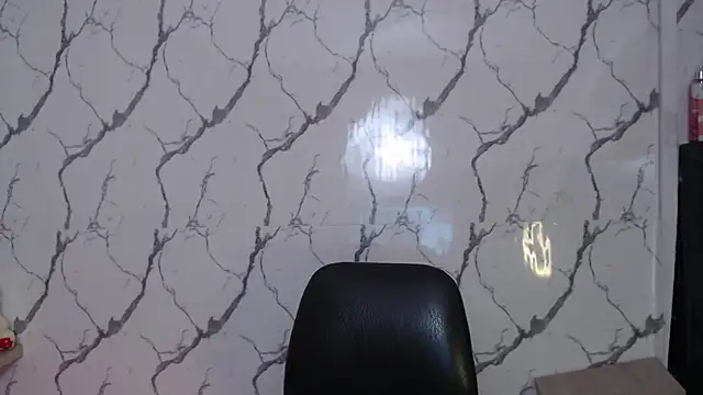 VIOLETTA-HOT webcam show