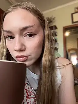 Živý XXX chat MilaMoone