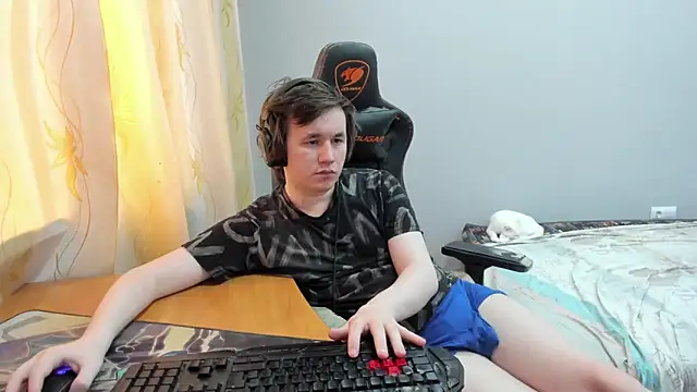 iliaskrislove 网络视讯表演