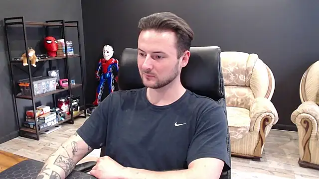 Pokazy przed kamerką – MihasikD