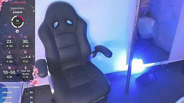 Daniiela_Emberのウェブカメラショー