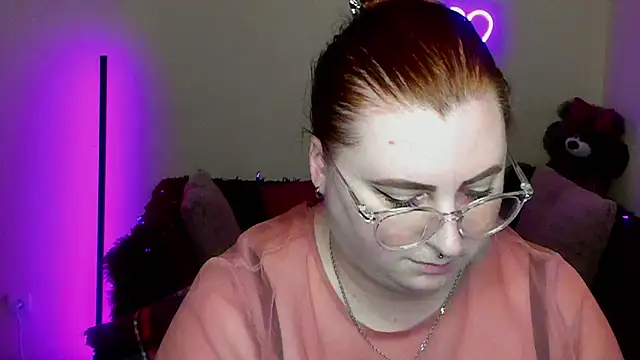 Alicia_love00 Adlı Modelin Canlı XXX Sohbeti