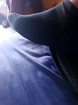 FeetMasterForSlaves 即時 XXX 聊天