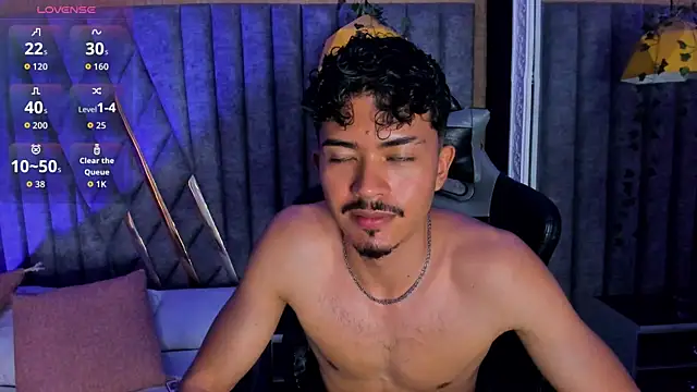 NicolaiKarav Show Webcam