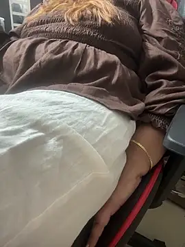 Онлайн чат XXX White_Truffel