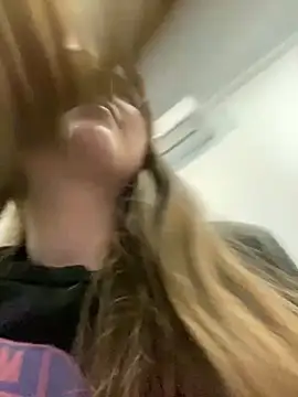 Lady_woman's Live XXX Chat