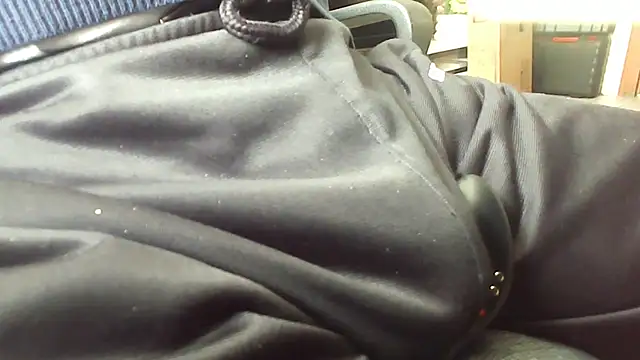 Онлайн чат XXX schwanzi_bear