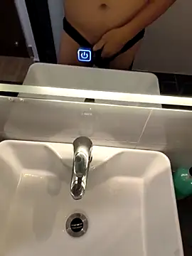 xdam00001 Webcam-Show