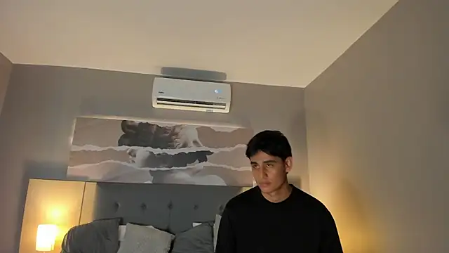 CleoandJames: διαδικτυακό σόου στην κάμερα