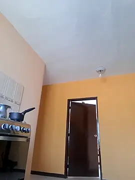 Ally-cutee 即時 XXX 聊天