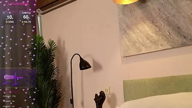 MilkMeSoftlyのライブXXXチャット