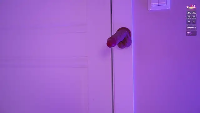 Miablueye's Live XXX Chat