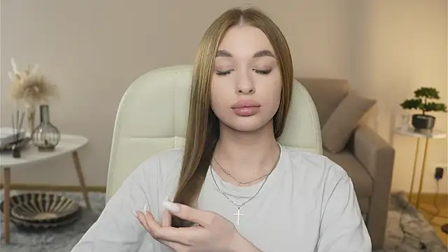 SangVivoloのライブXXXチャット