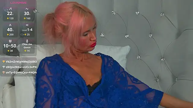 Онлайн чат XXX MonicaRice