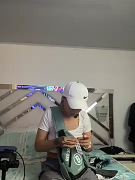 Chat +18 de maybelline69 ao vivo