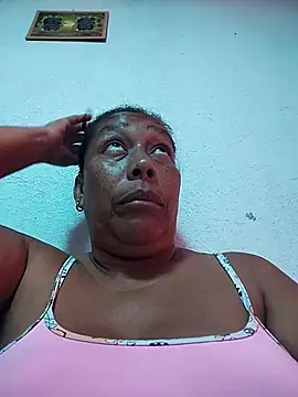 Ruby-Hot-Milf Adlı Modelin Canlı XXX Sohbeti