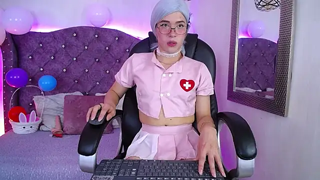 Lizza_Jones Adlı Modelin Web Kamerası Şovu